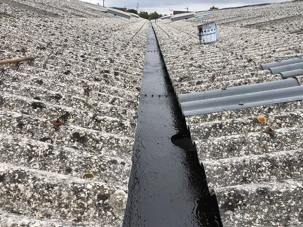 Rénovation, d’un Cheneau à Muret avec du Avantages et limites d'Alsan® Flashing